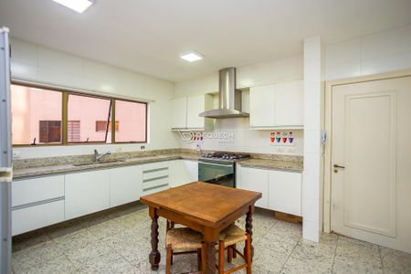 16_photo/94dce38f2d.4a763991746ef346-ATLAS-a6abcd7f-3c7c-470e-ba81-34ec53a5946a.jpg de apartamento à venda com 4 quartos, 443m² em Batel, Curitiba