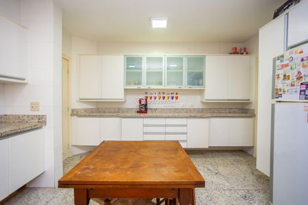 12_photo/94dce38f2d.4a763991746ef346-ATLAS-b4844fa0-7fef-4aac-aebd-c6cddd934e15.jpg de apartamento à venda com 4 quartos, 443m² em Batel, Curitiba