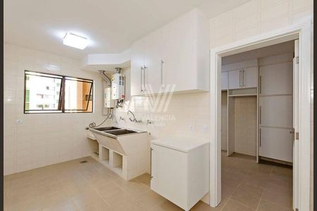 9_photo/94dce38f35.4373856fc553862d-ATLAS-2efc532f-0d4d-4b28-bbe3-d4c3529b4e64.jpg de apartamento para alugar com 4 quartos, 302m² em Batel, Curitiba