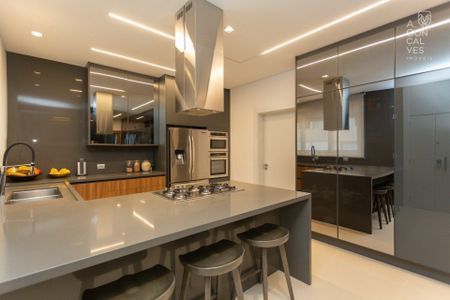 50_photo/94dce38f73.e81684f4ad5226f4-ATLAS-71f4ce2d-8da6-4714-a009-dfdc3814e23e.jpg de apartamento para alugar com 4 quartos, 385m² em Batel, Curitiba