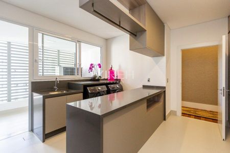 8_photo/94dce38f73.eeecff7ba3eeed4f-ATLAS-24950792-846e-499b-ab1c-b806487350e7.jpg de apartamento para alugar com 4 quartos, 385m² em Batel, Curitiba