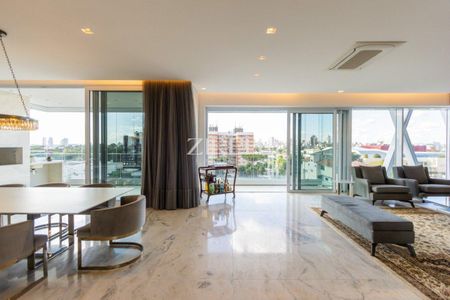 3_photo/94dce38f73.eeecff7ba3eeed4f-ATLAS-4b6a7029-458c-4f46-944b-034b68efa756.jpg de apartamento para alugar com 4 quartos, 385m² em Batel, Curitiba