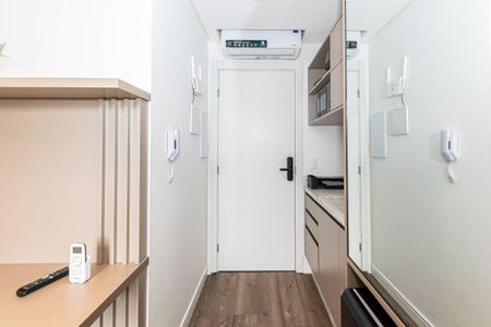 8_photo/94dce38f97.7d01d2ab176dea69-ATLAS-423249e0-ec2c-4f4d-a963-58ebd95400a1.jpg de apartamento para alugar com 1 quarto, 19m² em Batel, Curitiba