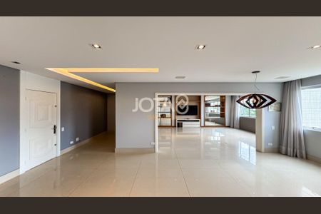 3_photo/94dce38f99.29f5f0538e320486-ATLAS-17fbf1b2-c00a-4665-ae80-ef385be8931c.jpg de apartamento para alugar com 2 quartos, 257m² em Batel, Curitiba