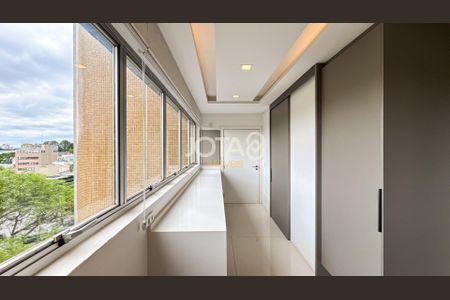 17_photo/94dce38f99.50e6e106a6ab08b9-ATLAS-cad8be25-97ff-4bcc-bae2-82c8eb10f493.jpg de apartamento para alugar com 2 quartos, 257m² em Batel, Curitiba