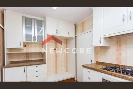 20_photo/94dce38f99.59b9fa3339c8dcb8-ATLAS-6e305dd0-7b1f-4b10-8e09-d3a34c656e76.jpg de apartamento à venda com 4 quartos, 216m² em Batel, Curitiba