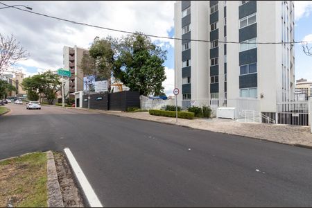 50_photo/94dce3909b.c751d95cf4f24fcb-ATLAS-edc30f5f-5904-40b9-9015-7ea1ce0b21ff.jpg de apartamento à venda com 3 quartos, 77m² em Batel, Curitiba