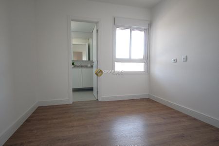 30_photo/94dce390a5.0c901e10e9c78839-ATLAS-1d7b48e4-7875-43ce-8e1d-ff82bf9bd7bc.jpg de apartamento à venda com 3 quartos, 128m² em Batel, Curitiba