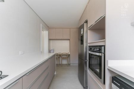 4_photo/94dce390a5.e3fa5b422fcb7fe4-ATLAS-0bb8e9ce-d02b-4c30-84aa-e47ed2ee4e3b.jpg de apartamento à venda com 3 quartos, 128m² em Seminário, Curitiba