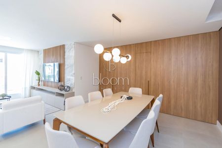 2_photo/94dce390a5.e4b33bfc720eae4c-ATLAS-4f1ece9f-2311-4615-96cf-e78f9c37a963.jpg de apartamento à venda com 3 quartos, 131m² em Seminário, Curitiba