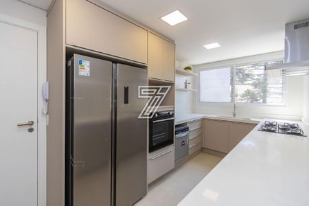 2_photo/94dce390a5.e4b33bfc720eae4c-ATLAS-e3fb74df-e6bb-4ad3-83eb-4dac4a70899e.jpg de apartamento à venda com 3 quartos, 131m² em Seminário, Curitiba