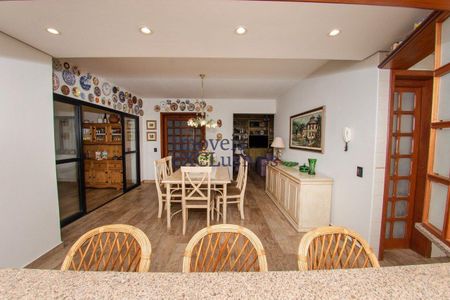 5_photo/94dce39147.82be18ad98973cde-ATLAS-a3dca1e2-28e4-4446-b26e-894db4e26299.jpg de casa à venda com 4 quartos, 349m² em Seminário, Curitiba