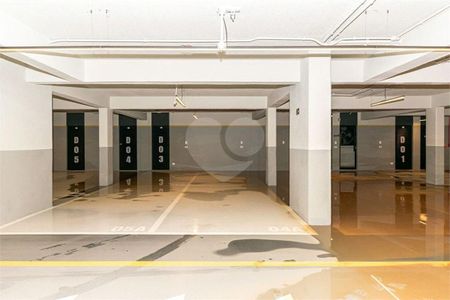 2_photo/94dce3918f.7d01d2ab176dea69-ATLAS-b4f3cf3f-e756-424a-b2ff-9d3cff8a3b97.jpg de apartamento à venda com 3 quartos, 165m² em Batel, Curitiba