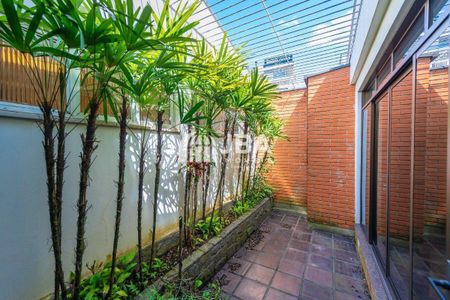 7_photo/94dce3925d.49c40a4e0c1b1036-ATLAS-5f9160ff-e2f2-43fb-b47d-a516375cad1f.jpg de casa à venda com 3 quartos, 198m² em Batel, Curitiba