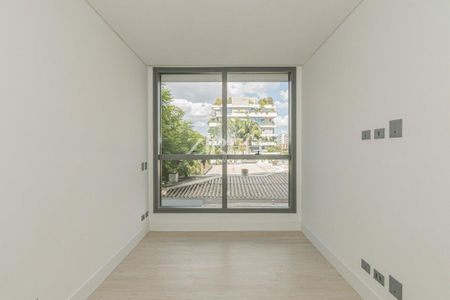 23_photo/94dce3926b.e312a50c6156d561-ATLAS-8b3377e9-ce6a-48e4-96b3-bc05b3ec2e36.jpg de apartamento à venda com 3 quartos, 195m² em Batel, Curitiba