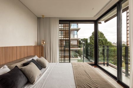 7_photo/94dce3927b.8406d85b1cc03178-ATLAS-09ac03aa-a6df-42f7-9908-4e7e044f82fc.jpg de apartamento à venda com 2 quartos, 131m² em Bigorrilho, Curitiba