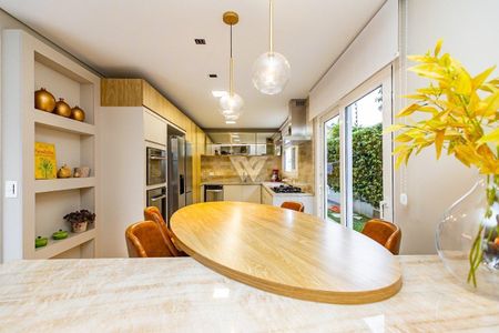 10_photo/94dce393b5.f3b3abe6e9c7b300-ATLAS-5f5fe4db-af66-4bbc-a4f5-1ffcd35a2d99.jpg de casa à venda com 3 quartos, 332m² em Batel, Curitiba