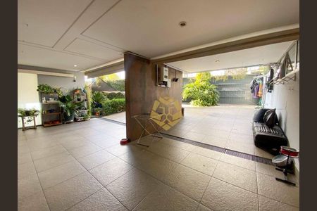 4_photo/94dce39455.60978ffcad3ca4e7-ATLAS-a1d08735-3c07-4ea0-8141-514b2d1b6551.jpg de casa à venda com 3 quartos, 350m² em Centro, Curitiba