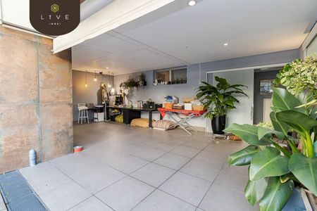 2_photo/94dce395a9.2a774ece37cbfa00-ATLAS-158f8f63-d39c-437c-a9af-18d3ff694dec.jpg de casa à venda com 3 quartos, 326m² em Centro, Curitiba