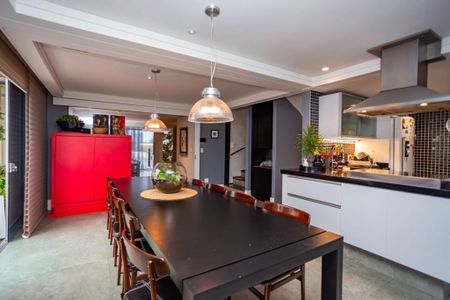 7_photo/94dce395a9.2a774ece37cbfa00-ATLAS-2fe0c6db-af37-4715-b5c2-a81f56a8d2f3.jpg de casa à venda com 3 quartos, 326m² em Centro, Curitiba