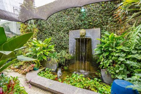 44_photo/94dce395a9.2a774ece37cbfa00-ATLAS-da81b3ee-9b83-4a7a-998a-df9ff50b7861.jpg de casa à venda com 3 quartos, 326m² em Centro, Curitiba