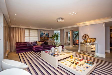 9_photo/94dce395a9.2a774ece37cbfa00-ATLAS-f6d76abc-5d96-459d-9d01-db39b35d29ca.jpg de casa à venda com 3 quartos, 326m² em Centro, Curitiba