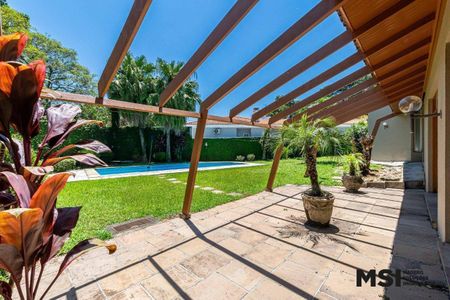 9_photo/94dce39659.0f6a0b78760eb162-ATLAS-ecfb2cd4-c857-4f8a-8d79-b832a26dee4f.jpg de casa à venda com 5 quartos, 411m² em Seminário, Curitiba