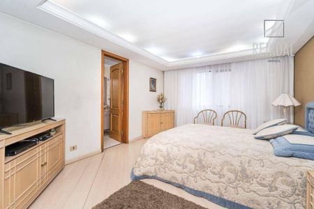 4_photo/94dce3991d.1168d7f35de77434-ATLAS-3a7d873c-7bfc-4651-a218-cdf7a6c96d8a.jpg de casa à venda com 5 quartos, 388m² em Seminário, Curitiba