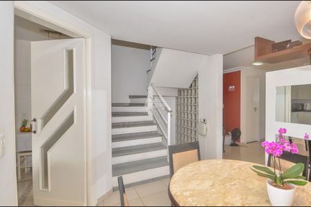 3_photo/94dce39a47.a92b4b06350bfbab-ATLAS-8cd2a19f-ee85-4707-bca7-1d6bf37cb6ae.jpg de casa à venda com 5 quartos, 241m² em Seminário, Curitiba