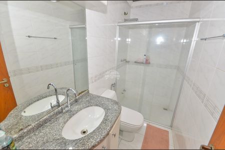 12_photo/94dce39a47.a92b4b06350bfbab-ATLAS-8ee9b6dc-00e0-4ff6-be0a-965e25ef9d74.jpg de casa à venda com 5 quartos, 241m² em Seminário, Curitiba