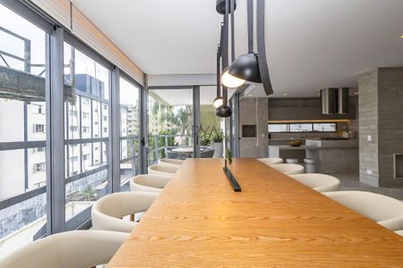 7_photo/94dce39a59.89b25d48fcf44f91-ATLAS-8f364f97-94ff-42fe-aac5-27e2dcc2c5b0.jpg de apartamento à venda com 3 quartos, 157m² em Seminário, Curitiba