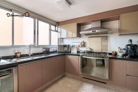 5_photo/94dce39aa7.3dd4b6242aa1d2d3-ATLAS-37ea5983-fa44-488d-a98a-9b7b33ec3a48.jpg de apartamento à venda com 4 quartos, 411m² em Água Verde, Curitiba