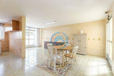 16_photo/94dce39b07.414164b24003628c-ATLAS-d957ec96-9be0-4096-a4fe-f1398d079727.jpg de casa à venda com 5 quartos, 375m² em Seminário, Curitiba