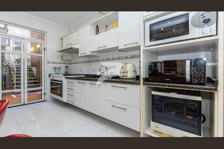 10_photo/94dce39b47.8d1d596cf1356774-ATLAS-c20194e3-ca1b-4cf0-b63f-80d136571893.jpg de casa à venda com 4 quartos, 350m² em Seminário, Curitiba