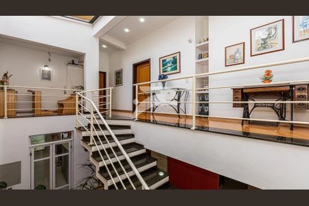 14_photo/94dce39b47.8d1d596cf1356774-ATLAS-dba95619-4e1d-44f0-8825-cb6563159b3e.jpg de casa à venda com 4 quartos, 350m² em Seminário, Curitiba