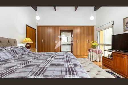 4_photo/94dce39b47.8d1d596cf1356774-ATLAS-ea5e58d0-9111-494f-8aab-94a1fefbb42d.jpg de casa à venda com 4 quartos, 350m² em Seminário, Curitiba