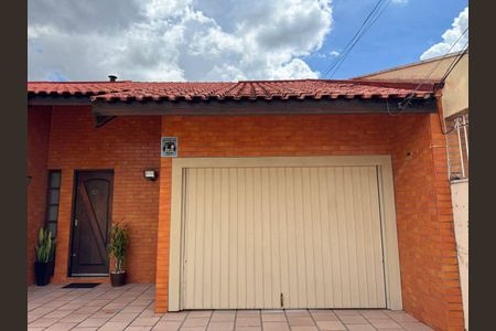 4_photo/94dce39b5d.2b4381d368a6f37f-ATLAS-10b504b6-91a2-4efc-8815-b8cb807071ae.jpg de casa à venda com 4 quartos, 167m² em Vila Izabel, Curitiba