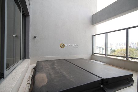 15_photo/94dce39b75.4dac8b92d8466207-ATLAS-57fe85a9-8f91-48e2-bdd1-b9cc3fd89a4b.jpg de apartamento à venda com 3 quartos, 172m² em Seminário, Curitiba