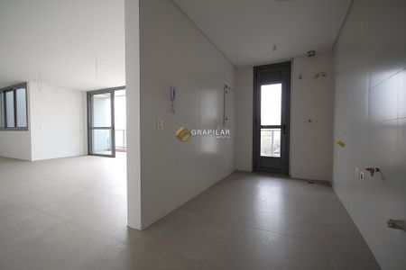 12_photo/94dce39b75.4dac8b92d8466207-ATLAS-b30d05bc-4aef-4d63-9af7-ad5b9ae04d6a.jpg de apartamento à venda com 3 quartos, 172m² em Seminário, Curitiba