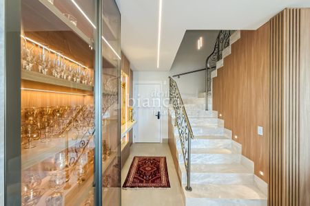 4_photo/94dce39b75.89f9585afab51edd-ATLAS-0fc4375e-3a59-42ed-8ee7-4516990d3ecd.jpg de apartamento à venda com 3 quartos, 205m² em Seminário, Curitiba