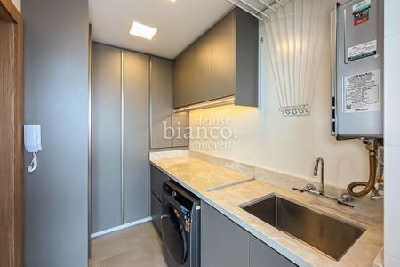 7_photo/94dce39b75.89f9585afab51edd-ATLAS-1b8a6075-ea3f-47ee-b2f7-325f2f278111.jpg de apartamento à venda com 3 quartos, 205m² em Seminário, Curitiba