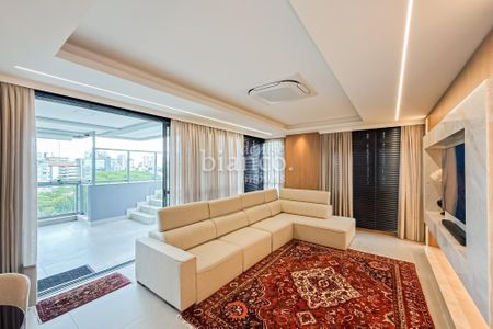 3_photo/94dce39b75.89f9585afab51edd-ATLAS-f1feffcc-e0af-48cc-991f-3a6fd852df05.jpg de apartamento à venda com 3 quartos, 205m² em Seminário, Curitiba