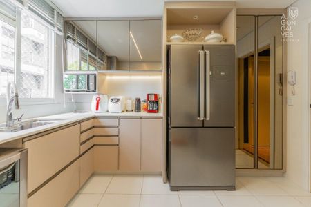 16_photo/94dce39b83.5e5dce8025d17f67-ATLAS-c114960b-6f4c-4dcc-b3dd-0cefe7b3cc5a.jpg de apartamento à venda com 3 quartos, 121m² em Vila Izabel, Curitiba