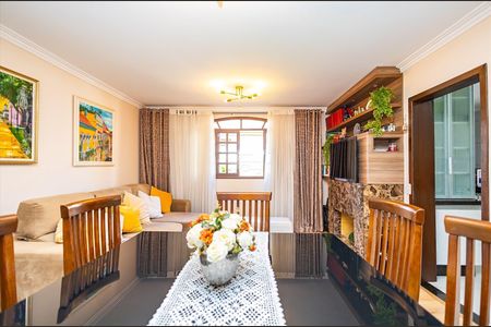 14_photo/94dce39c79.4dd7d17537f926b6-ATLAS-d593bd6e-1803-4e03-a912-5d704c011aaf.jpg de casa à venda com 4 quartos, 286m² em Seminário, Curitiba