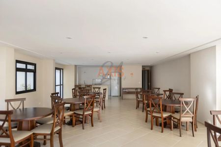 37_photo/94dce39d2d.7b14635dc7f45449-ATLAS-4ec68a34-93a7-4b4b-8202-c5dce0c16fa9.jpg de apartamento à venda com 3 quartos, 197m² em Vila Izabel, Curitiba