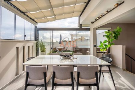 5_photo/94dce39d2d.7b14635dc7f45449-ATLAS-a0ab30c2-e15b-4149-8b0f-750902cd71e1.jpg de apartamento à venda com 3 quartos, 197m² em Vila Izabel, Curitiba