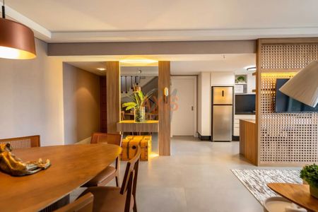 21_photo/94dce39d2d.7b14635dc7f45449-ATLAS-c623ab9d-dc5a-4ecd-9442-d8a6bcff3628.jpg de apartamento à venda com 3 quartos, 197m² em Vila Izabel, Curitiba