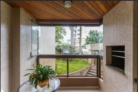 4_photo/94dce39d4f.bd2dffe6b68feeb7-ATLAS-d0fc7373-a3cc-41f3-b80d-db95df59f1f3.jpg de apartamento à venda com 3 quartos, 101m² em Vila Izabel, Curitiba