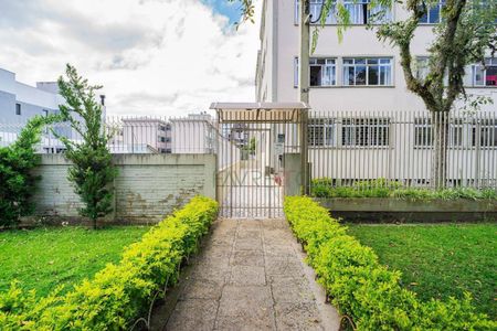 41_photo/94dce39d79.c52a789c98d40aba-ATLAS-355cb308-7783-4d16-8ae4-1f2c9d6e92c2.jpg de apartamento à venda com 2 quartos, 60m² em Vila Izabel, Curitiba