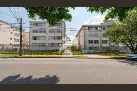 27_photo/94dce39d7b.7c92c7fd5fba03fc-ATLAS-b87ef7b2-77aa-43a1-a9b9-ac506190f25e.jpg de apartamento à venda com 2 quartos, 46m² em Vila Izabel, Curitiba